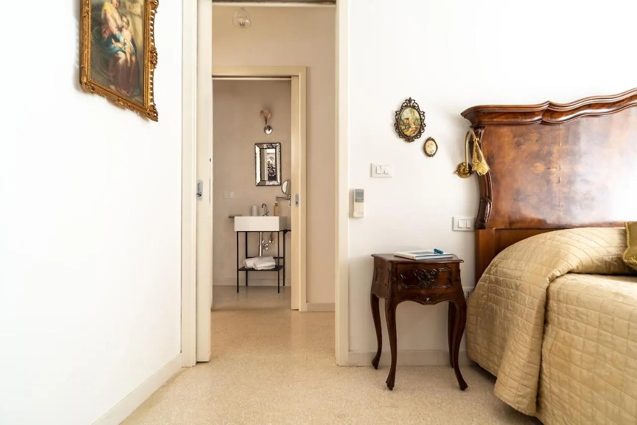 Apartment La Musa Venice Italy